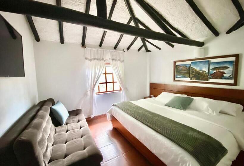 Standard Room with Balcony, Evoque Sáchica