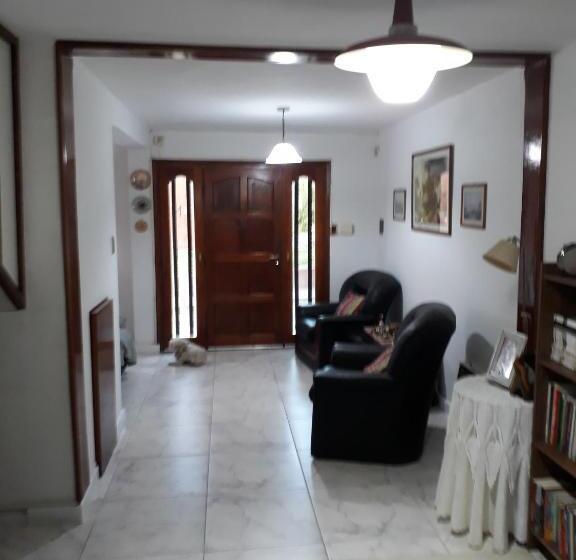 バルコニー付き１ベッドルームアパートメント, Departamentos Maryan