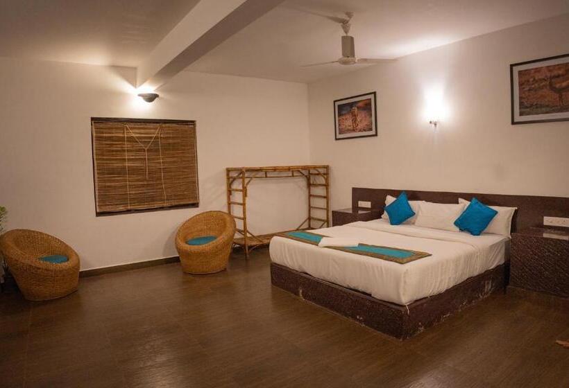 수피리어 스위트, Edens Munnar