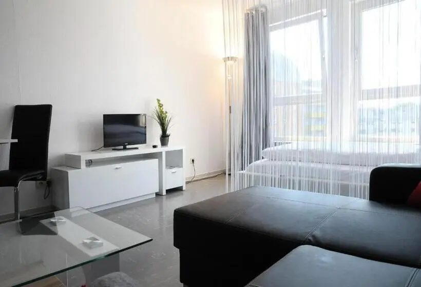 آپارتمان 1 خوابه, Seeger Living Classic East