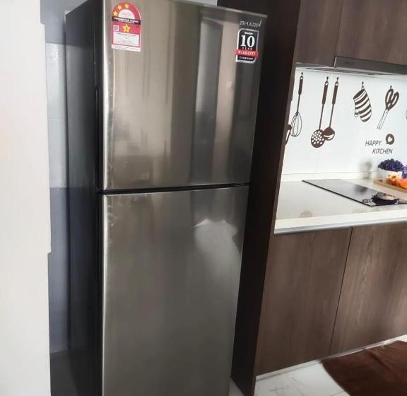 Suite Familiar, Zulanie Suite Troika Residence, Spacious And Cozy With Pool, Free Wifi & Netflix In Golden Triangle