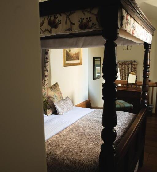 Люкс Deluxe Кровать Кинг, Mingary Castle Restaurant With Rooms