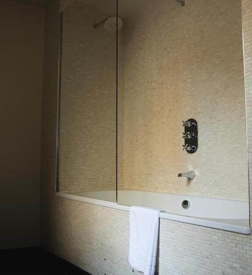 Люкс Deluxe Кровать Кинг, Mingary Castle Restaurant With Rooms