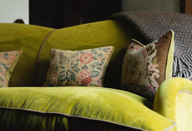 Люкс Deluxe Кровать Кинг, Mingary Castle Restaurant With Rooms