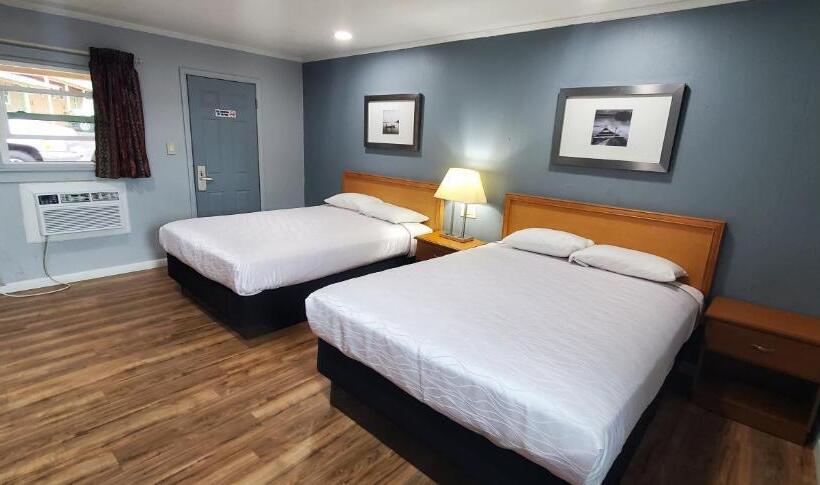 اتاق استاندارد, Travelers Inn