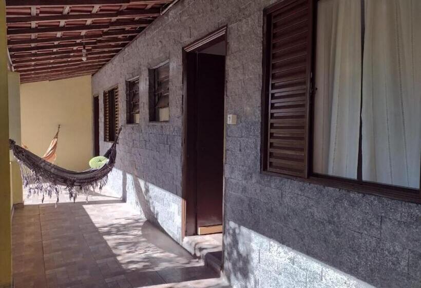 غرفة عائلية, Hospedaria Regina