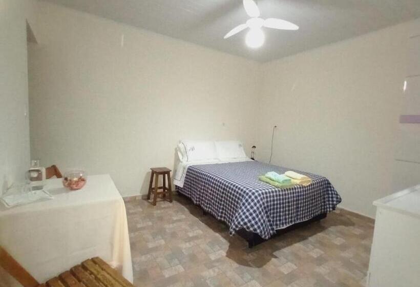 غرفة عائلية, Hospedaria Regina