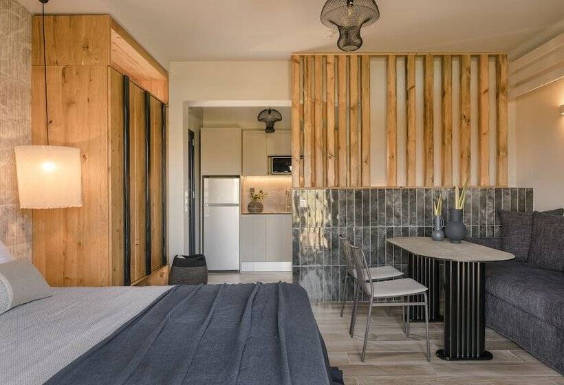 Семейный Номер Deluxe, Avithos Resort