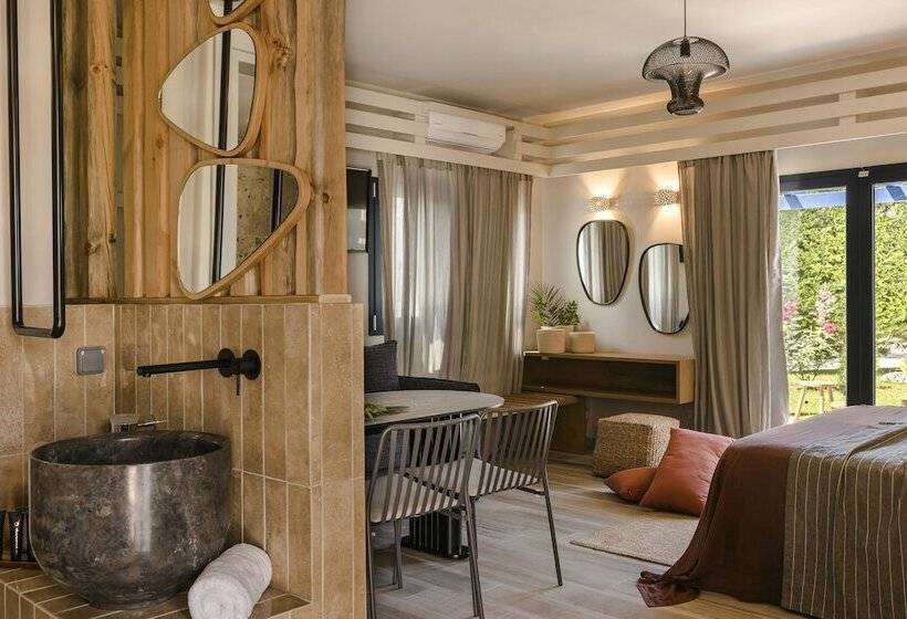 Семейный Номер Deluxe, Avithos Resort