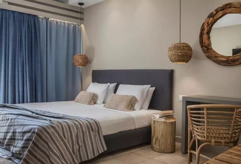 استودیوی سوپریور, Avithos Resort