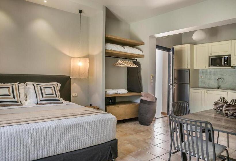 Семейное Студио, Avithos Resort