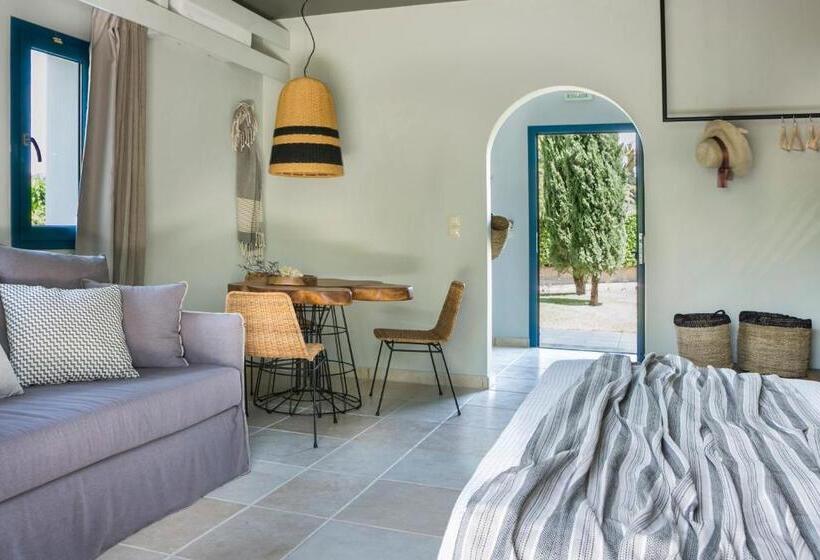 디럭스 스튜디오, Avithos Resort