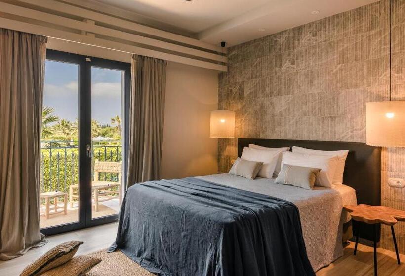 Семейный Номер Deluxe, Avithos Resort