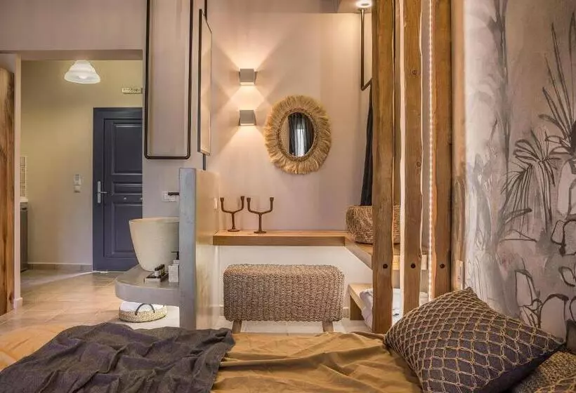 استودیوی استاندارد, Avithos Resort