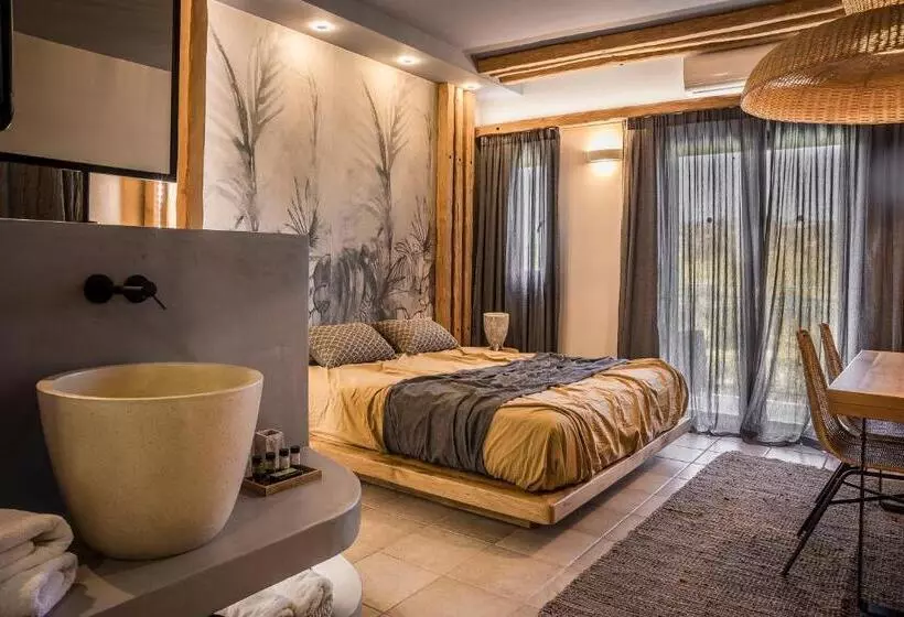 استودیوی استاندارد, Avithos Resort
