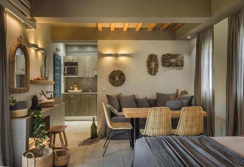 Семейный Номер Deluxe, Avithos Resort