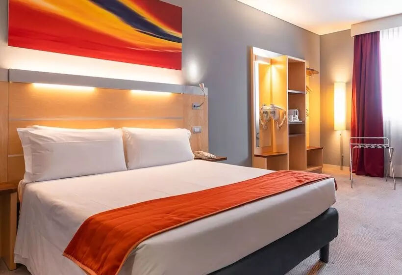キングサイズベッドのスーペリアルーム, Bes Hotel Bergamo Ovest