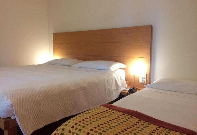 Трехместный Номер Классика, Accademia