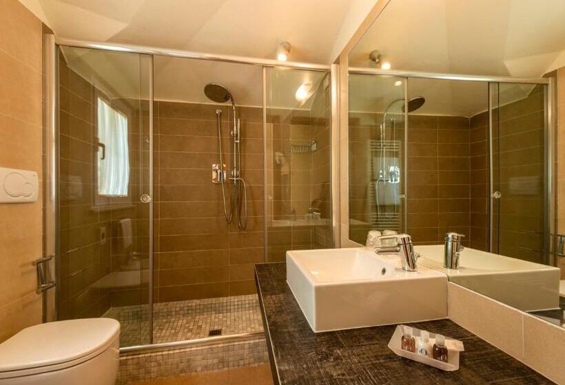 Номер Deluxe с Балконом, Accademia