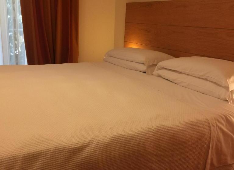 Номер Superior, Accademia