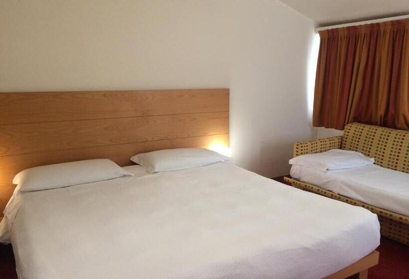 Трехместный Номер Superior, Accademia