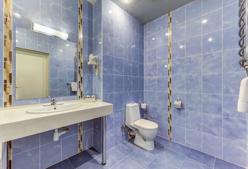 اتاق استاندارد با چشمانداز رودخانه, Aquarium