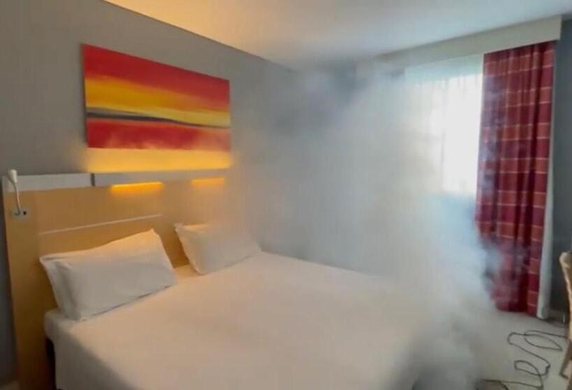 חדר סטנדרט מותאם לאדם עם מוגבלויות, Bes Hotel Bergamo Ovest