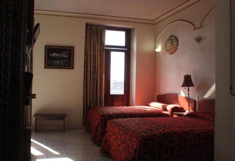 Семейный Номер, Casa De La Luna