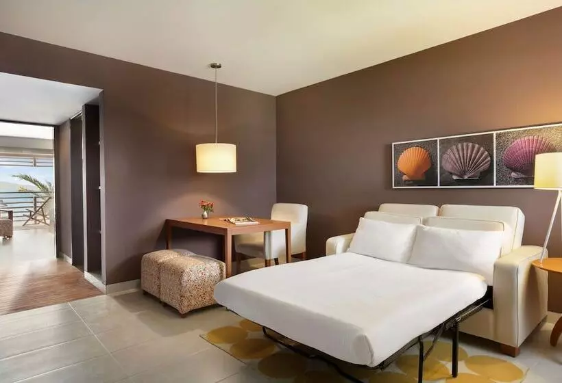 سوییت با چشم‌انداز دریا, The Legend Paracas Resort, A Destination By Hyatt