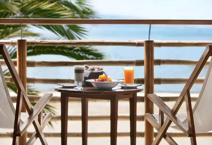 سوییت با چشم‌انداز دریا, The Legend Paracas Resort, A Destination By Hyatt