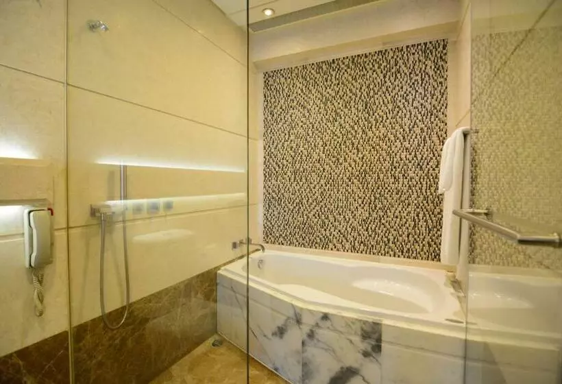Superior Room King Size Bed