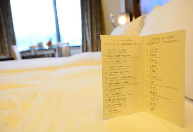 اتاق دلوکس با تخت کینگ و چشمانداز, Harbour Grand Hong Kong