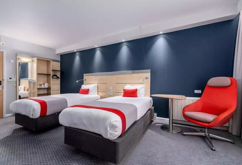 身障者適用スタンダードルーム, Holiday Inn Express Burnley M65 Jct 10, An Ihg