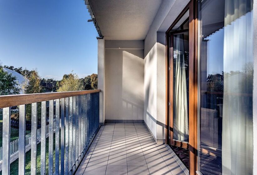 스탠다드 룸, Holiday Inn Resort Warsaw Józefów, An Ihg