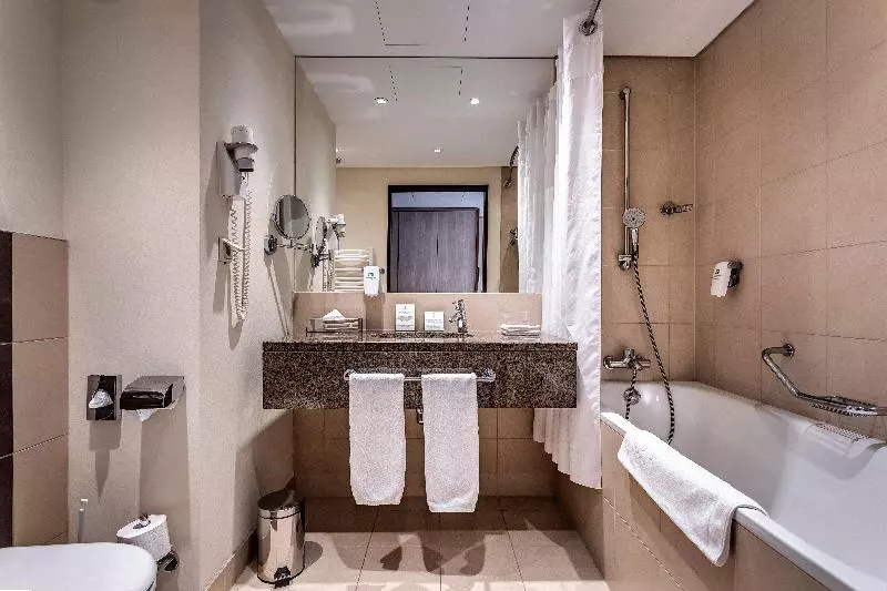 اتاق پرمیوم, Holiday Inn Resort Warsaw Józefów, An Ihg