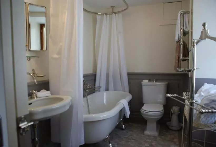 マウンテンビューデラックスルーム, Hôtel Bella Tola & Spa