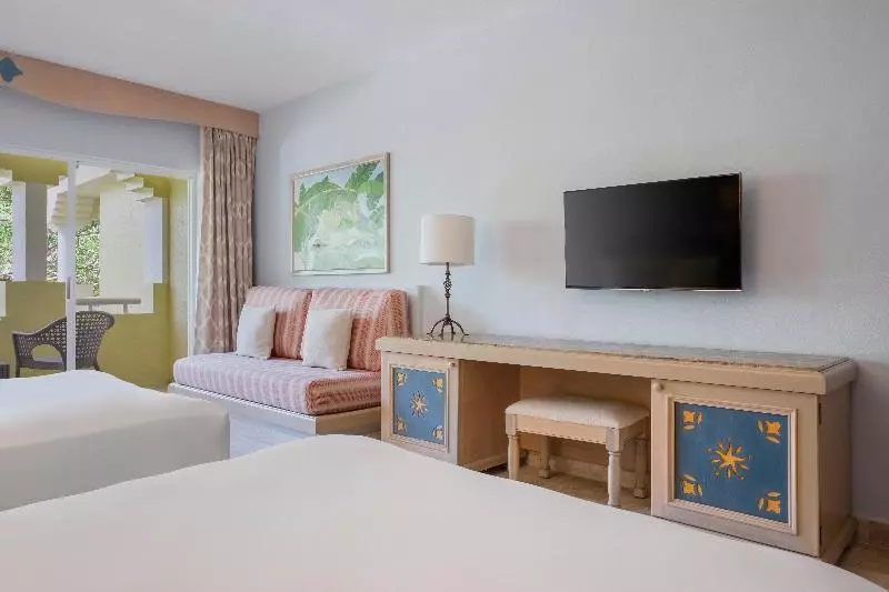 سوییت جونیور, Iberostar Waves Paraíso del Mar