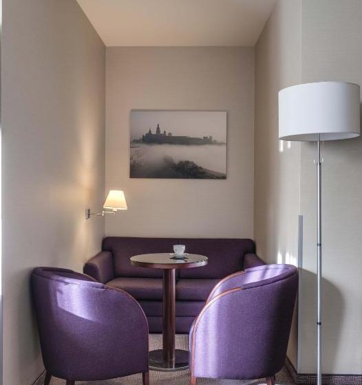 غرفة عائلية, Kossak