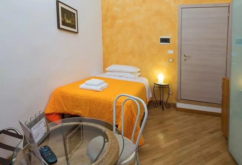 اتاق استاندارد یک نفره, La Locandiera B&b