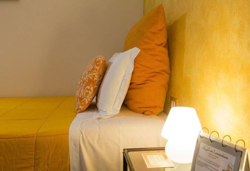 اتاق استاندارد یک نفره, La Locandiera B&b