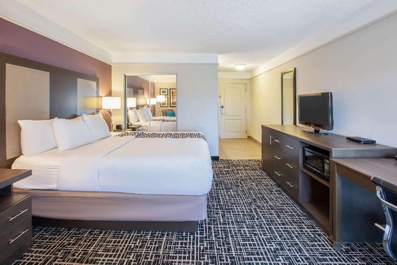 キングサイズベッドのエクゼクティブルーム, La Quinta By Wyndham Cincinnati Airport Florence
