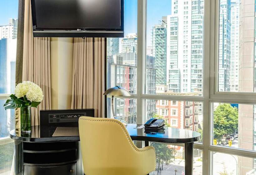 キングサイズベッドのスタンダードルーム, Loden Vancouver