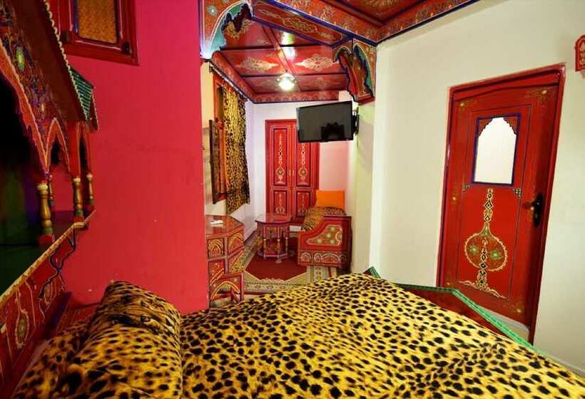 스탠다드 싱글 룸, Madrid