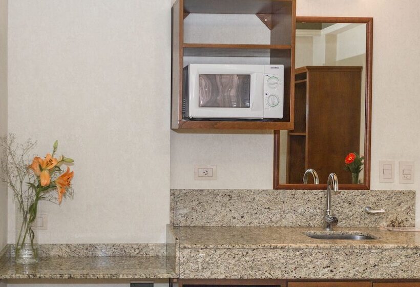 اتاق استاندارد چهار تخته, O2 Hotel Buenos Aires