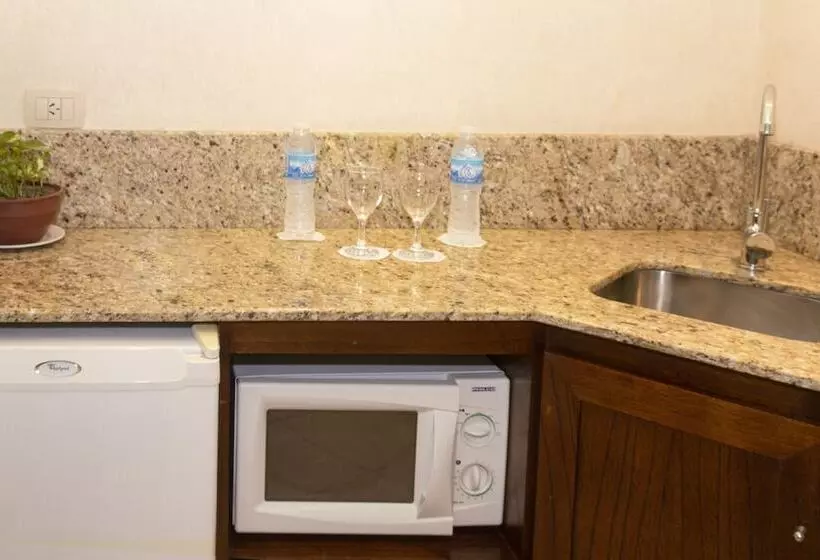 اتاق استاندارد چهار تخته, O2 Hotel Buenos Aires