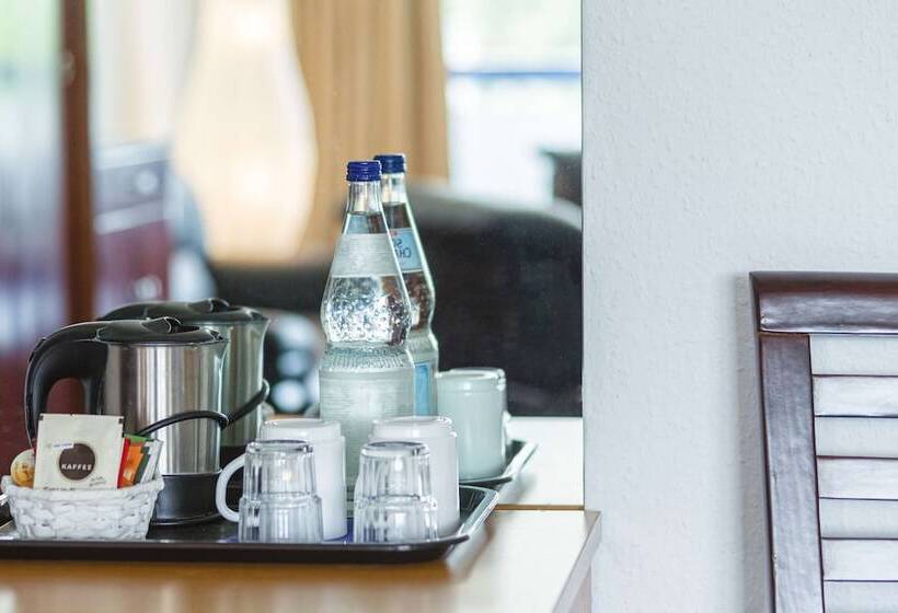 标准间带双人床, Plöner See By Tulip Inn