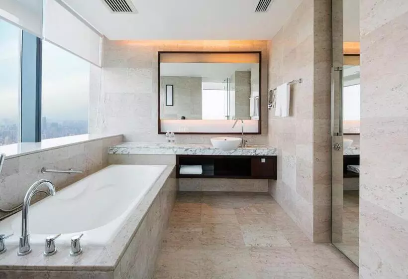 Premium-huone, Renaissance Shanghai Zhongshan Park