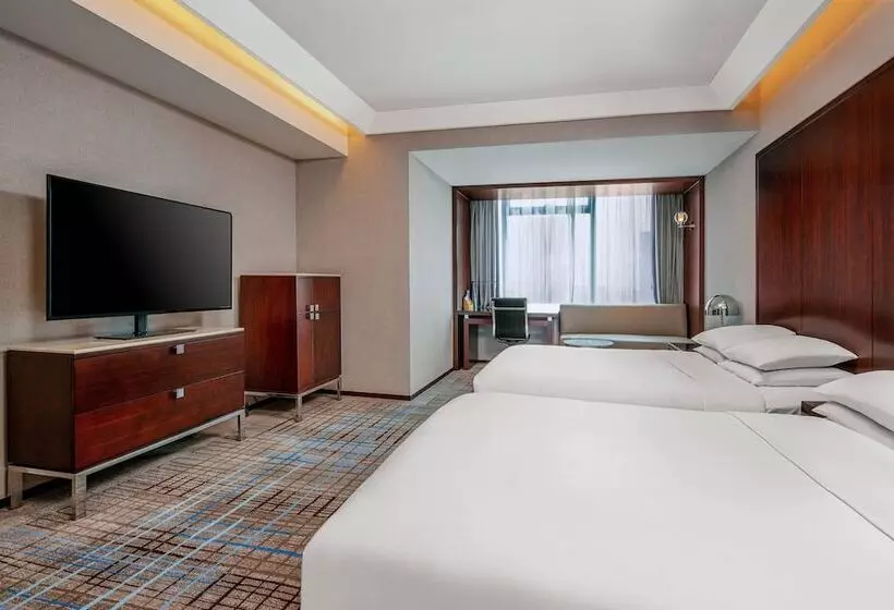 Club-huone, Renaissance Shanghai Zhongshan Park