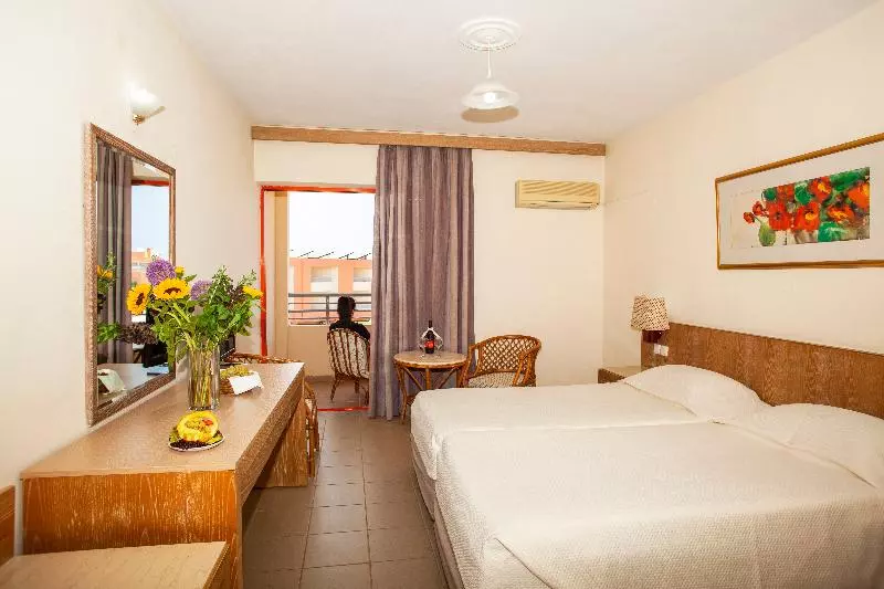 スタンダード4人部屋, Rethymno Village
