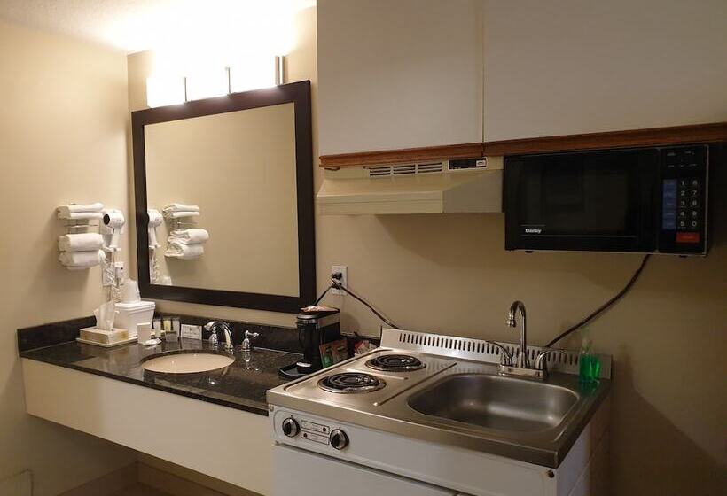 غرفة أساسية سرير مزدوج, Riverland Inn & Suites